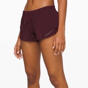 lululemon Hotty Hot Shorts Low Rise 2.5” Inseam